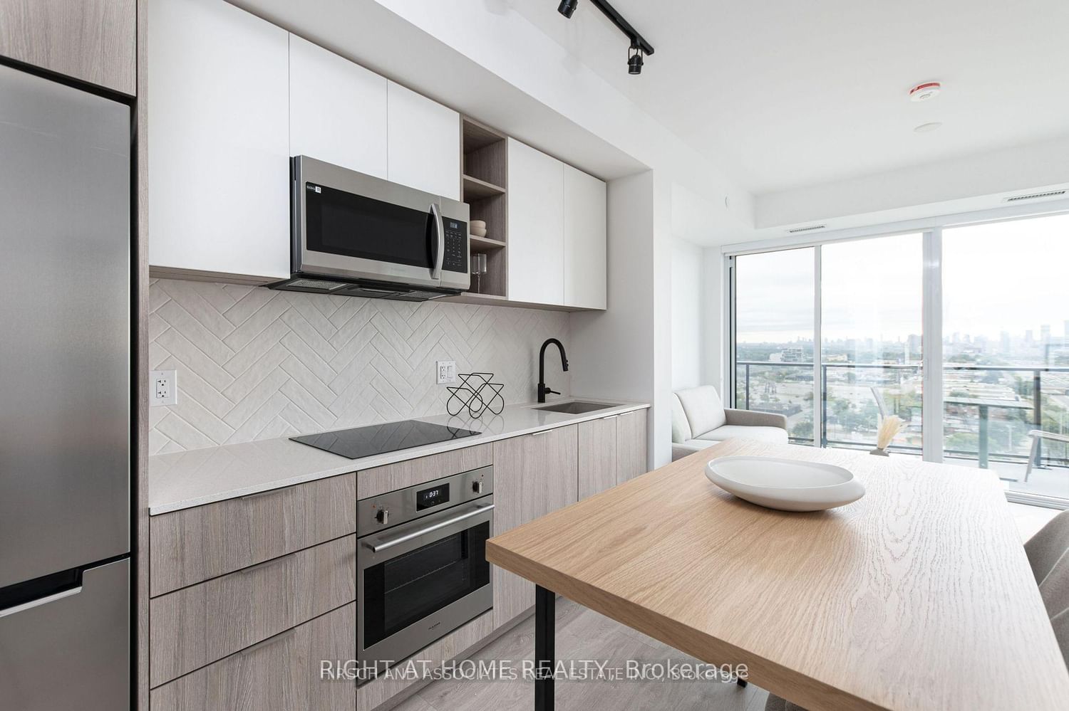 36 Zorra Street, Unit 1111 - Photo 11