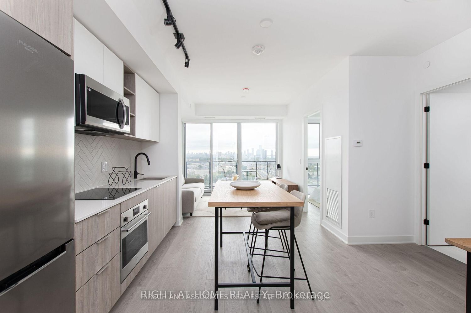 36 Zorra Street, Unit 1111 - Photo 6