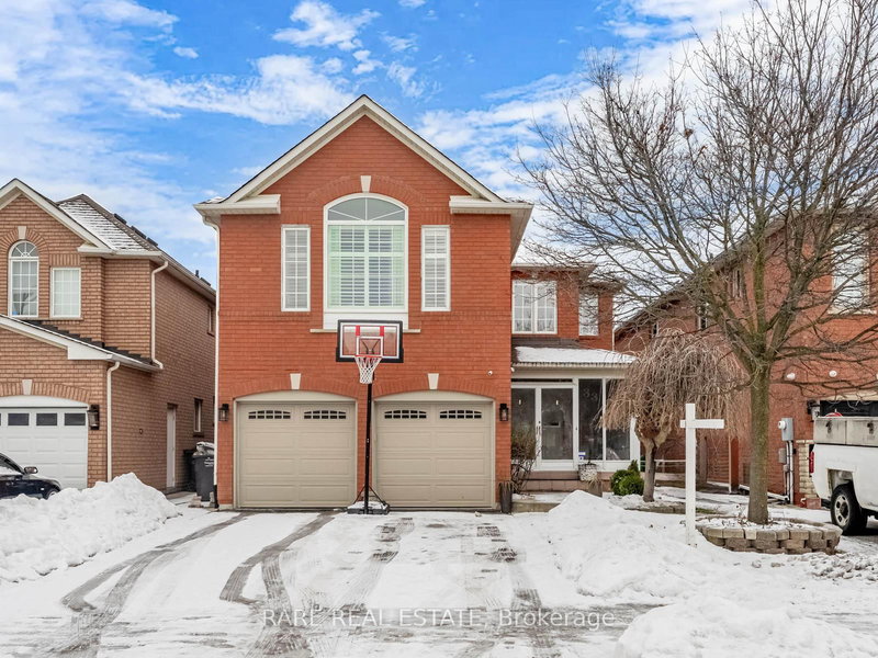 33 SOUTHBEND Dr, Brampton, L7A 1K5 | Image 2