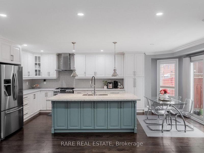 33 SOUTHBEND Dr, Brampton, L7A 1K5 | Image 3