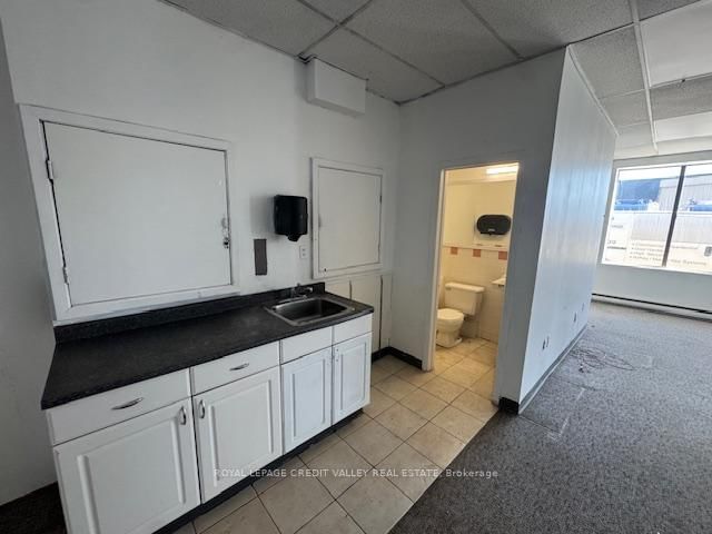 670 Hardwick Road, Unit 6 - Photo 4