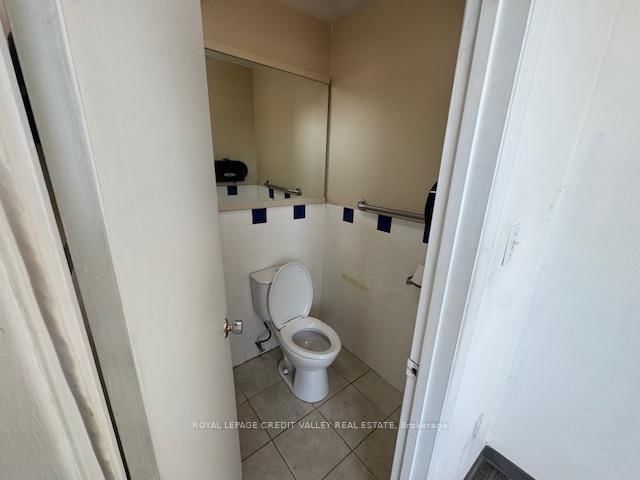 670 Hardwick Road, Unit 6 - Photo 5