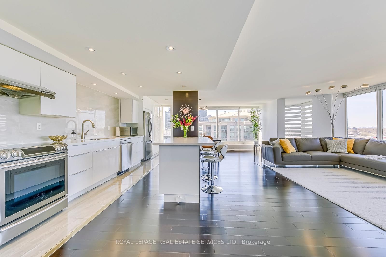 Property at 2045 Lake Shore