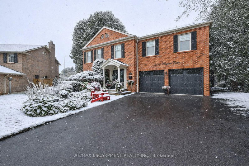 3555 Kingbird Crt, Mississauga, L5L 2P9 | Image 2