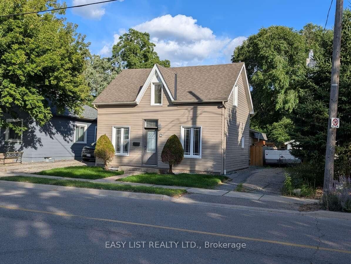 Detached House for sale at 9 Jessie Street, Brampton, Ontario, L6Y 1L3 - Downtown Brampton - MLS: W12867198