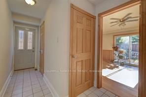 2220 Springfield Crt, Mississauga, L5K 1V2 | Image 2