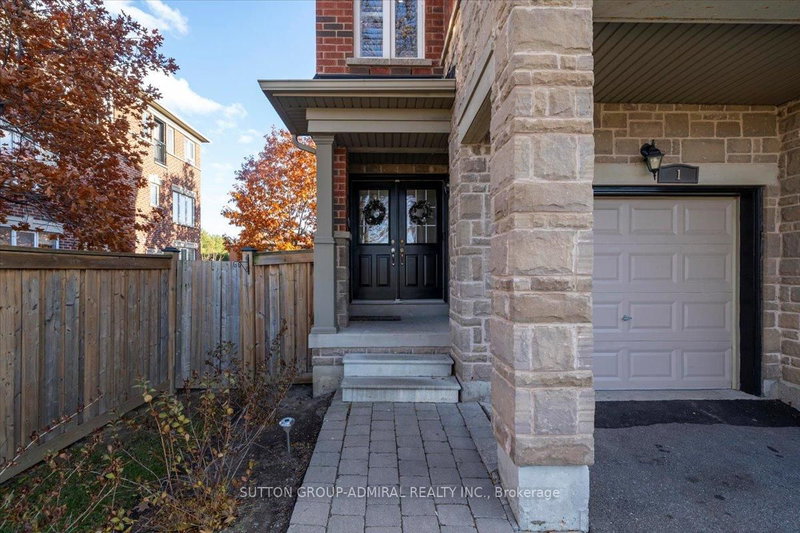 1 - 2600 GLENGARRY Rd, Mississauga, L5C 0A2 | Image 2