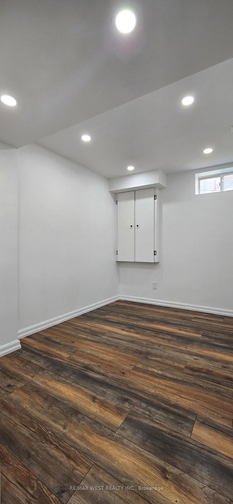 Lower - 126 Earth Star Tr, Brampton, L6R 1A7 | Image 2