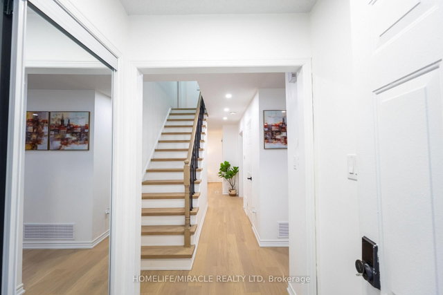 2 Santa Anita Court