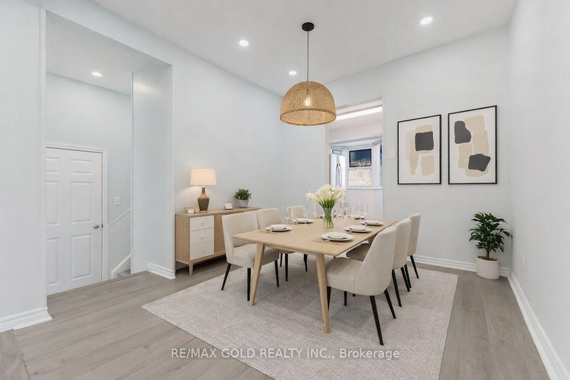 16 Crawford Dr, Brampton, L6V 2C7 | Image 3