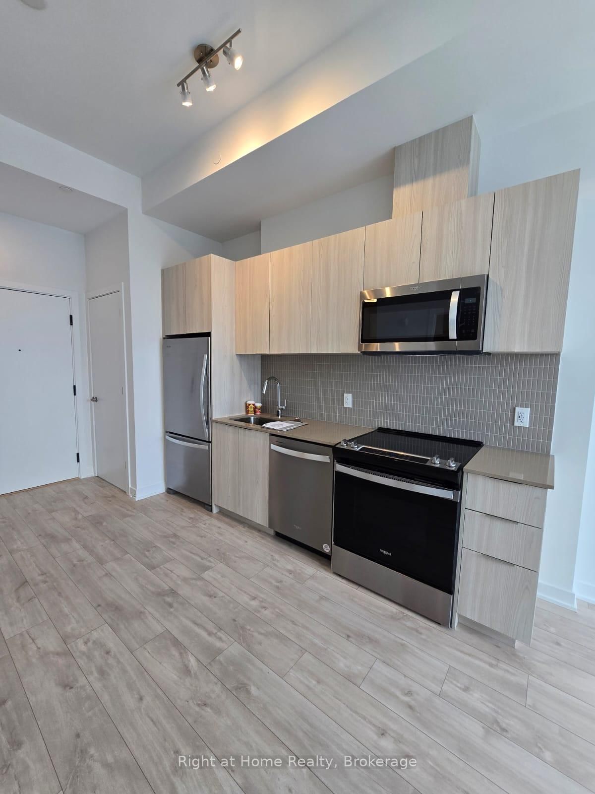 Condo for lease at 813-770 WHITLOCK Avenue, Milton, Ontario, L9E 1S2 - Willmott - MLS: W12867812