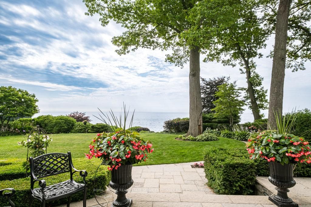 6 W Ennisclare Drive • Oakville, ON photo 44
