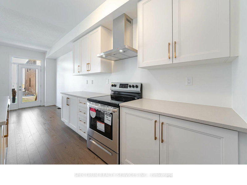 1437 Watercress Way, Milton, L9T 2X5 | Image 2