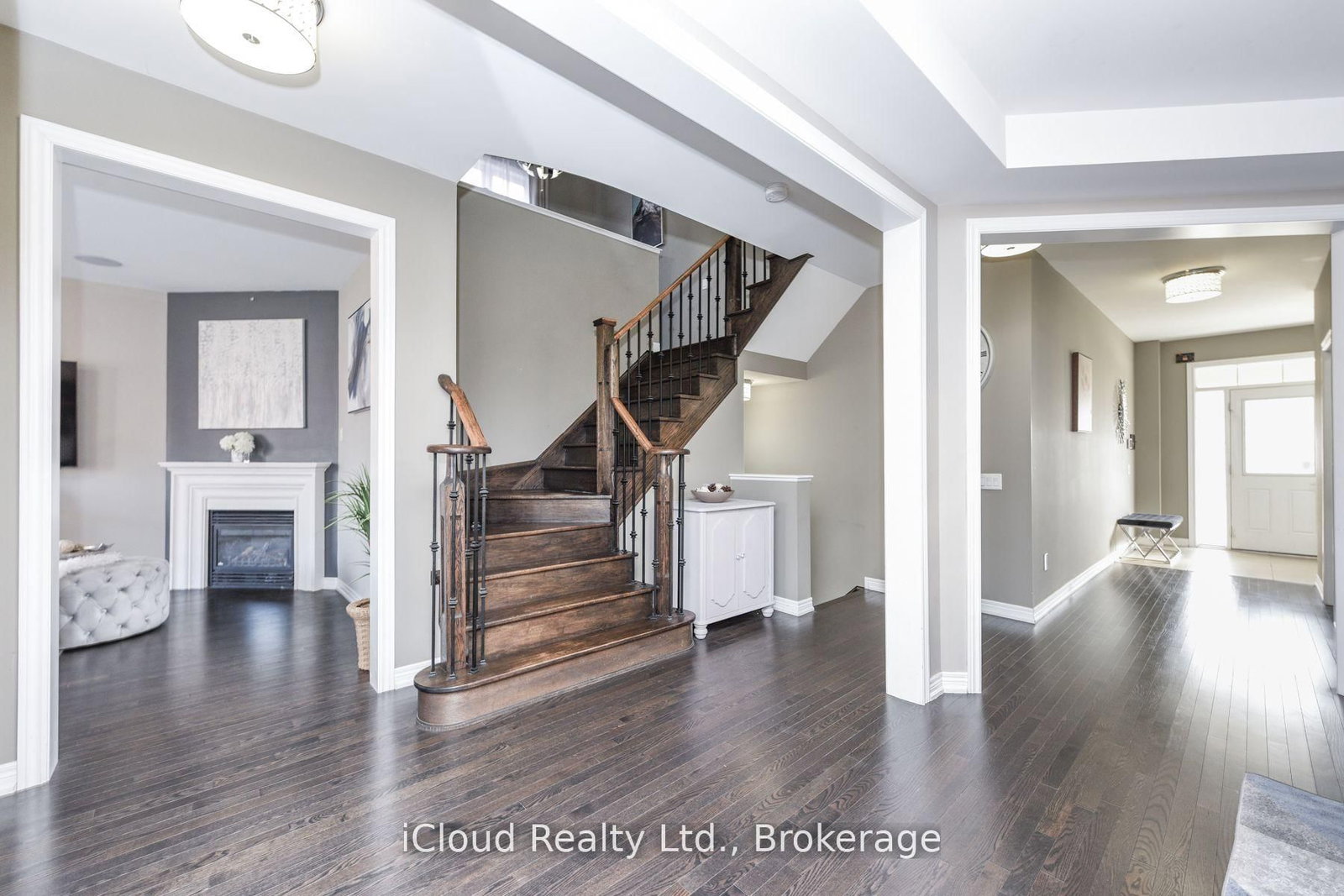 Detached House for sale at 60 Valleyway Drive, Brampton, Ontario, L6X 5G1 - Credit Valley - MLS: W12868244