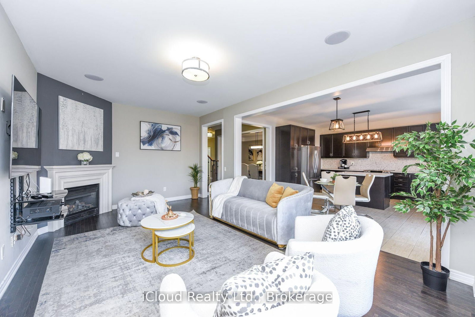 Detached House for sale at 60 Valleyway Drive, Brampton, Ontario, L6X 5G1 - Credit Valley - MLS: W12868244