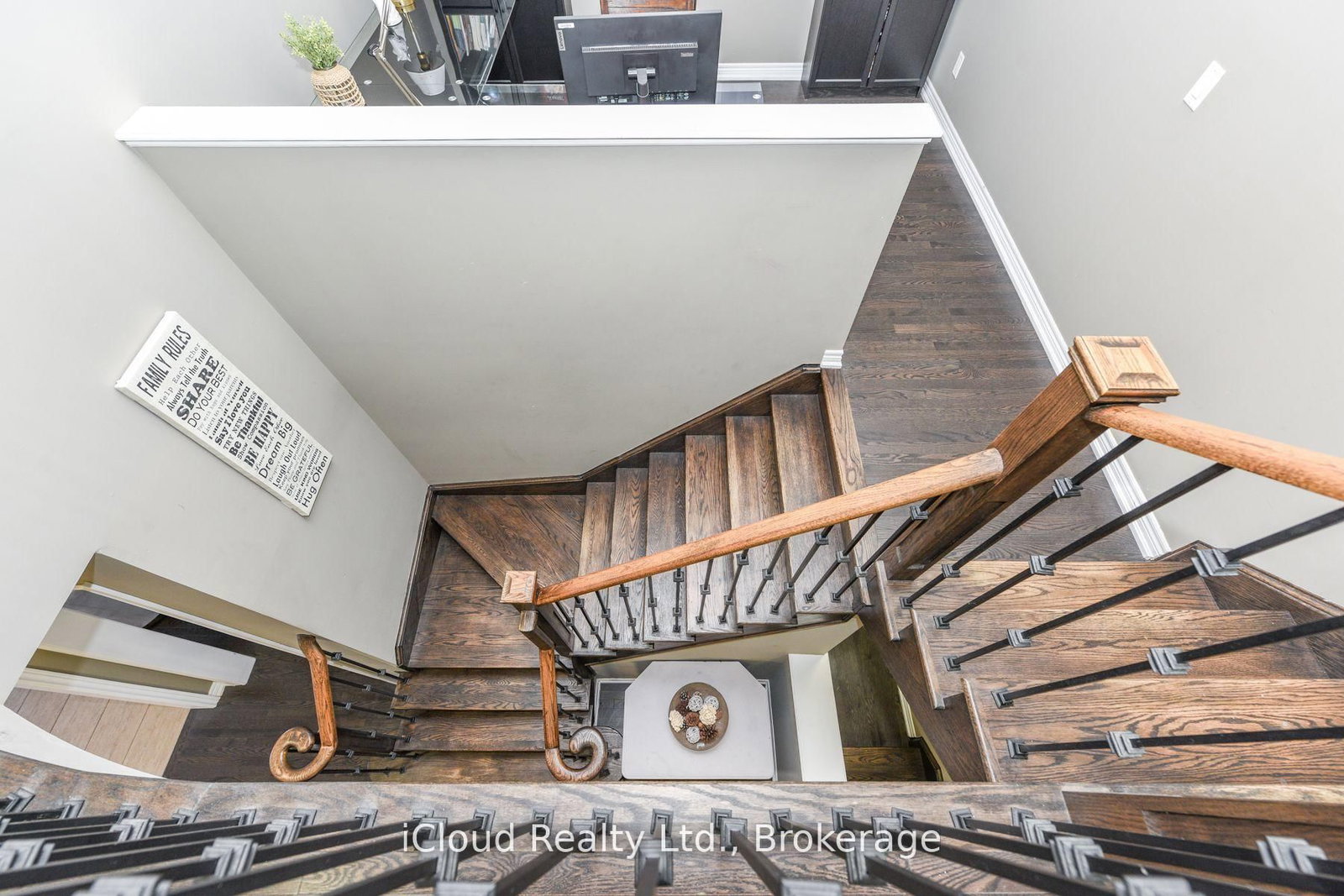 Detached House for sale at 60 Valleyway Drive, Brampton, Ontario, L6X 5G1 - Credit Valley - MLS: W12868244