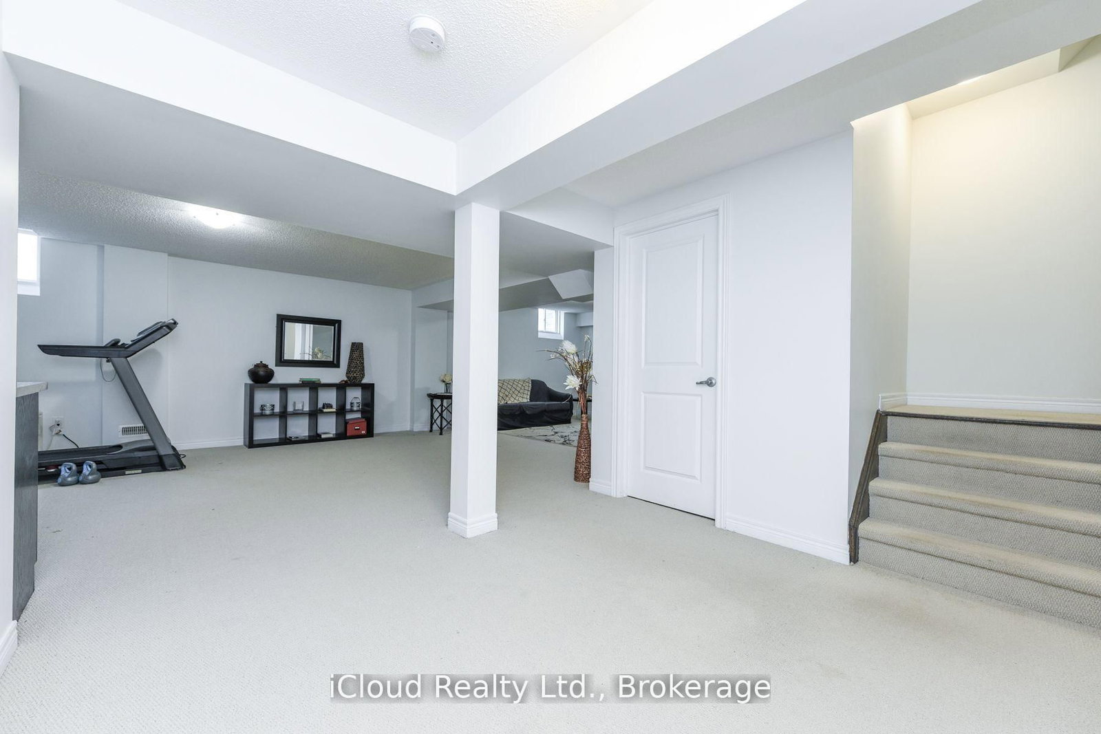 Detached House for sale at 60 Valleyway Drive, Brampton, Ontario, L6X 5G1 - Credit Valley - MLS: W12868244