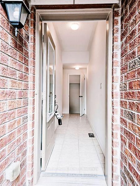 Upper - 11 Telegraph Street