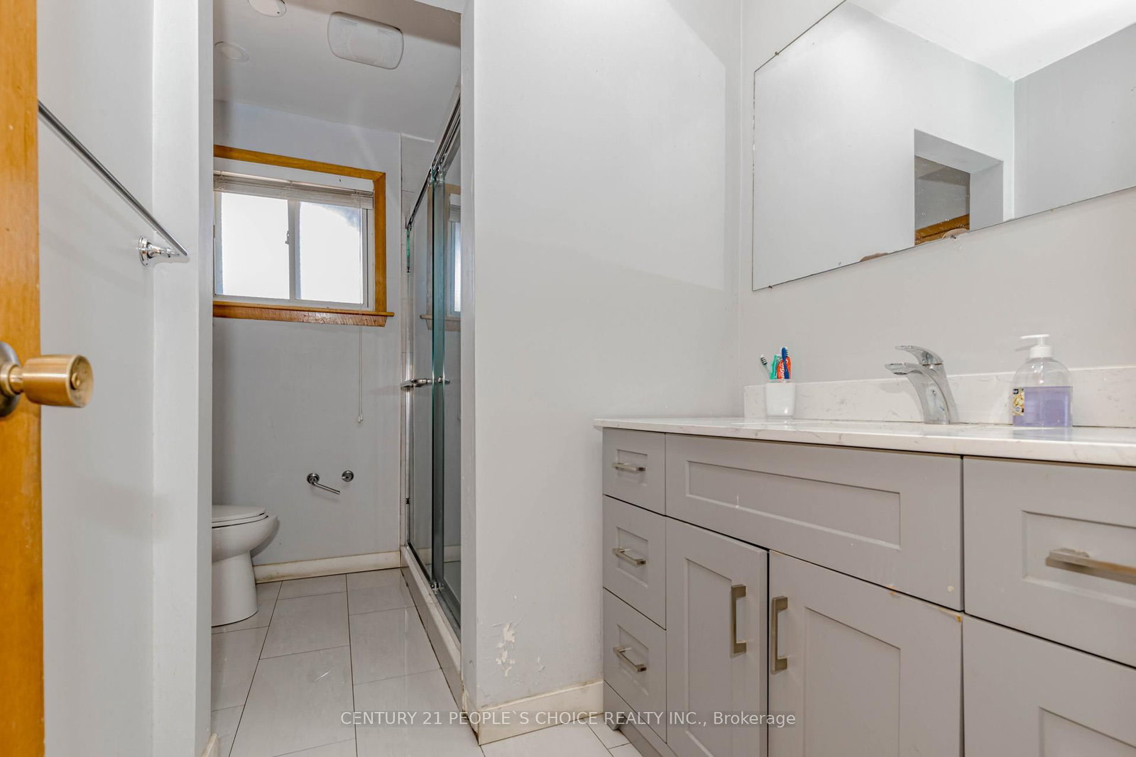 Detached House for sale at 4104 Brandon Gate, Mississauga, Ontario, L4T 3P2 - Malton - MLS: W12868406