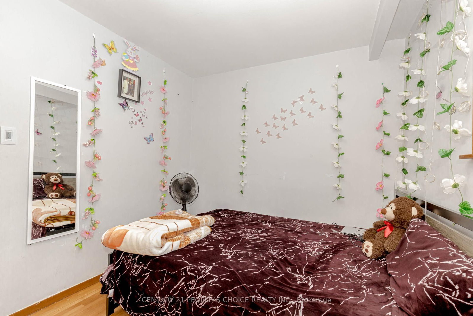 Detached House for sale at 4104 Brandon Gate, Mississauga, Ontario, L4T 3P2 - Malton - MLS: W12868406