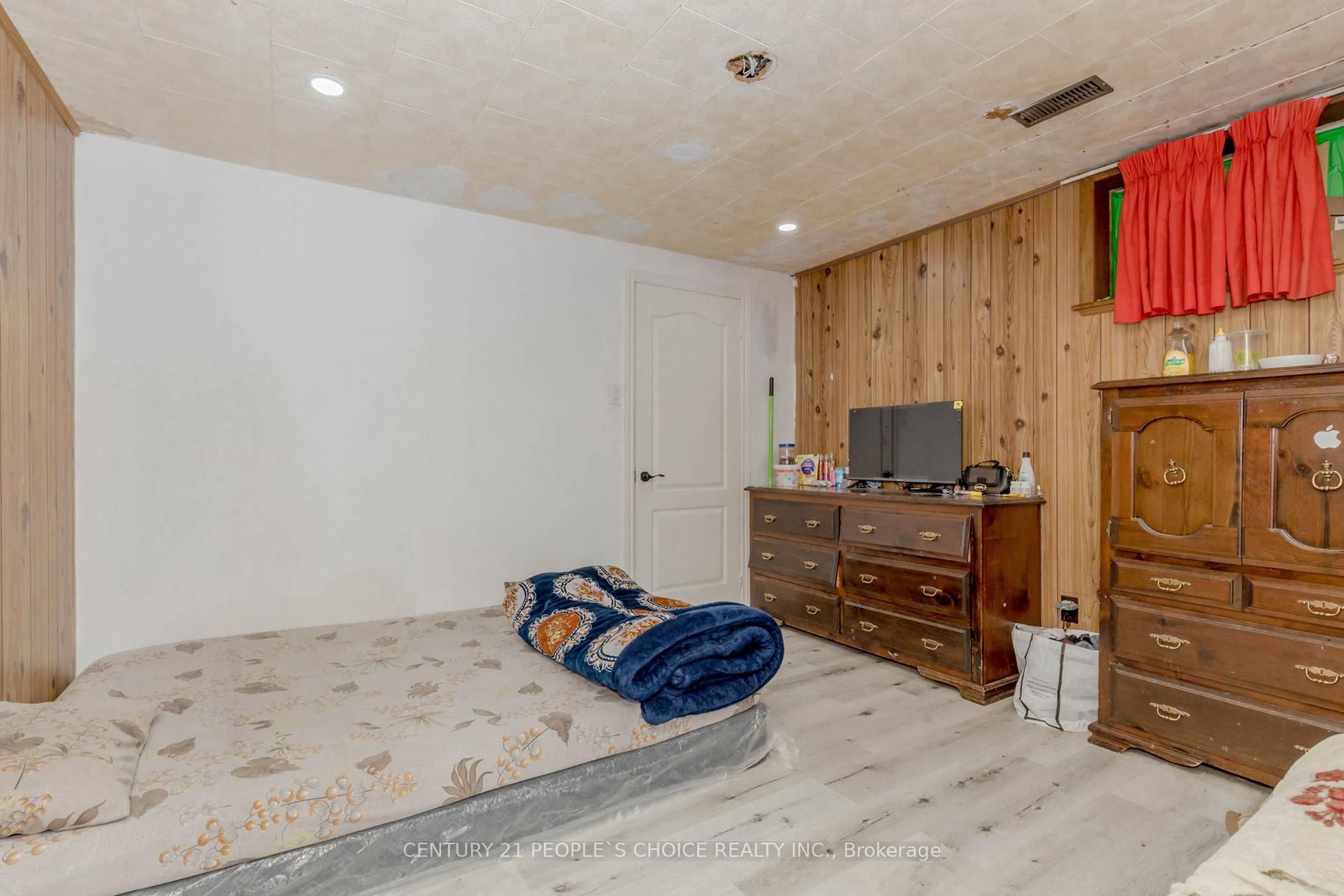 Detached House for sale at 4104 Brandon Gate, Mississauga, Ontario, L4T 3P2 - Malton - MLS: W12868406