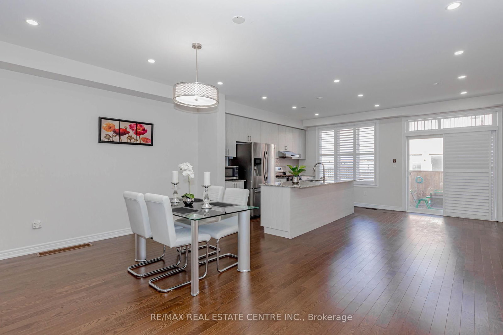 Semi-Detached House for sale at 1335 Farmstead Drive, Milton, Ontario, L9E 1K9 - Ford - MLS: W12868728