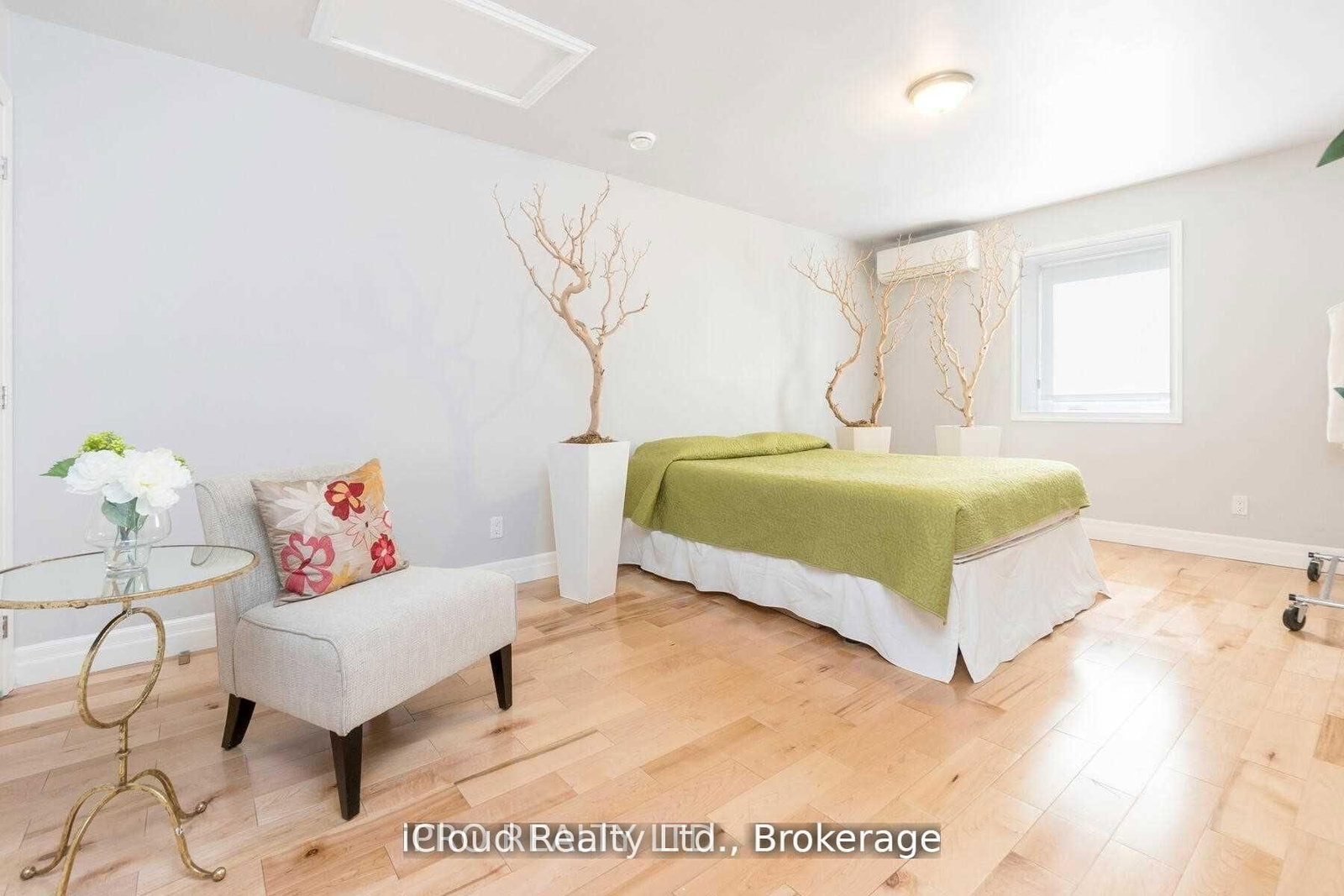 Detached House for sale at 18 Sunset Boulevard, Brampton, Ontario, L6X 1W8 - Brampton West - MLS: W12868942