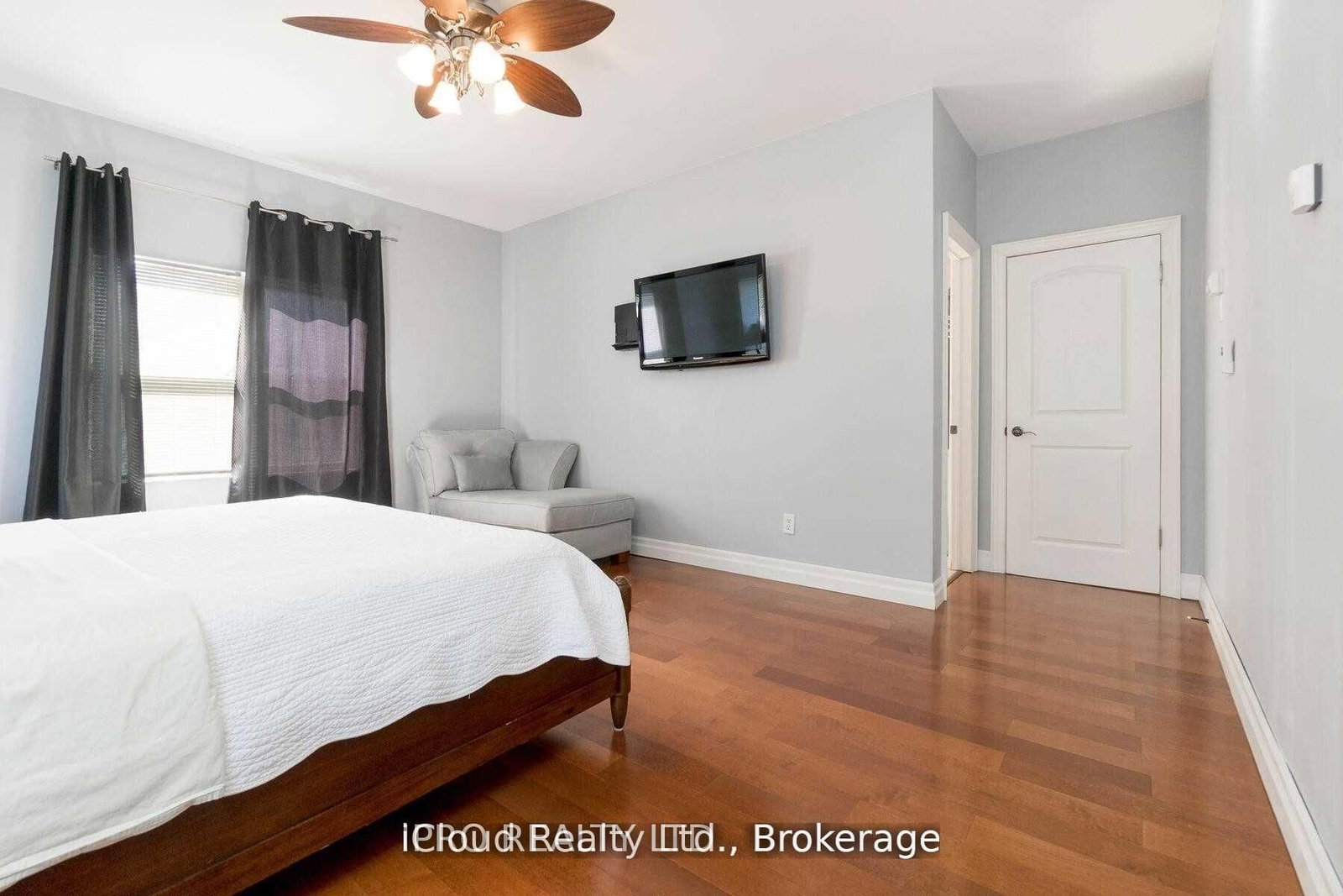 Detached House for sale at 18 Sunset Boulevard, Brampton, Ontario, L6X 1W8 - Brampton West - MLS: W12868942