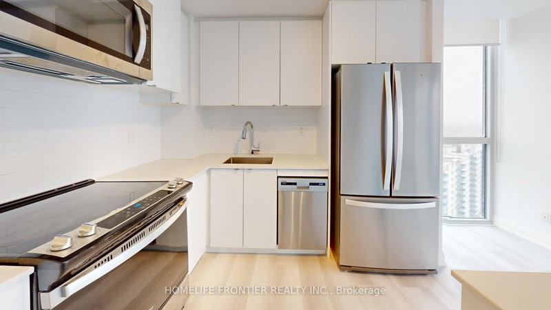 2004 - 1461 Lawrence Ave W, Toronto, M6L 0A6 | Image 3