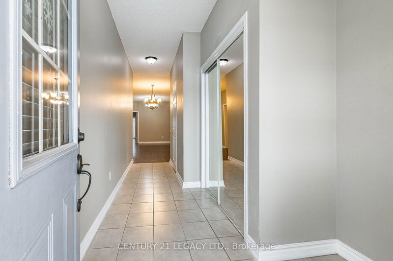 21 Kilrea Way, Brampton, L6X 0P9 | Image 3
