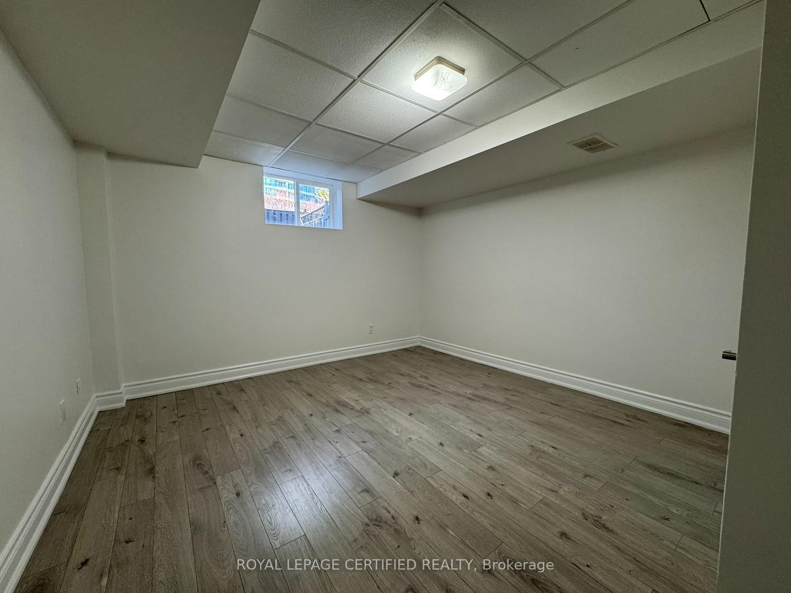 Detached House for lease at Lower-3574 Italia Crescent, Mississauga, Ontario, L5B 3T5 - Fairview - MLS: W12869336