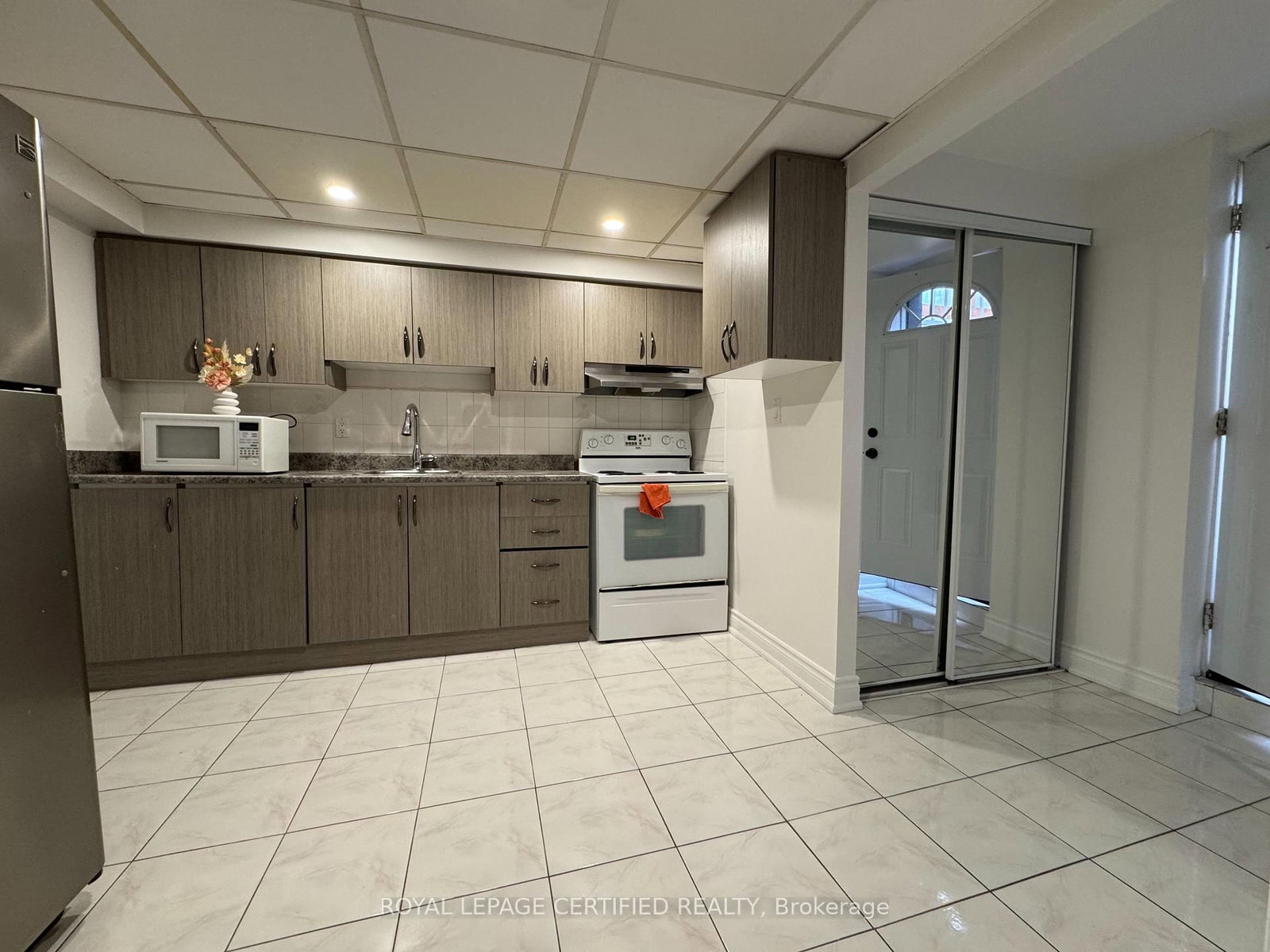 Detached House for lease at Lower-3574 Italia Crescent, Mississauga, Ontario, L5B 3T5 - Fairview - MLS: W12869336