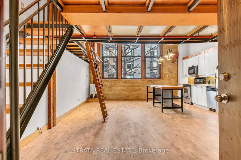 home for lease on 10-371 Wallace Avenue