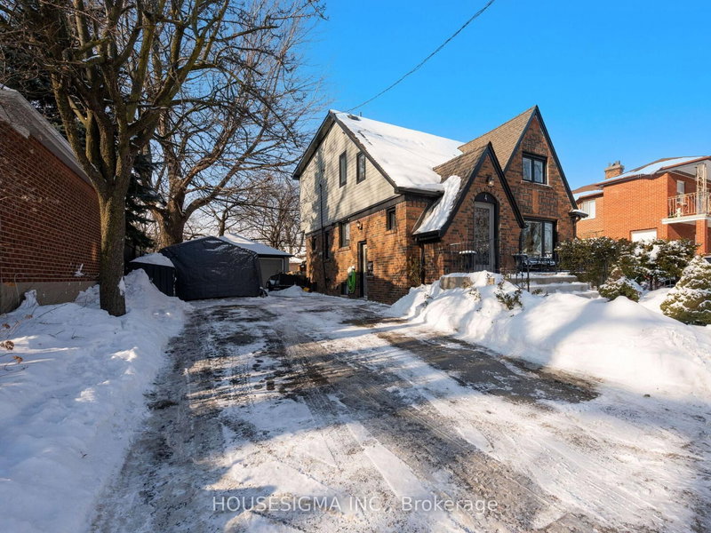 4 Parker Ave, Toronto, M8Z 4L5 | Image 2