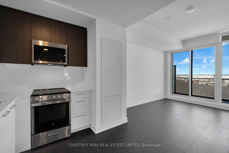 S 706 - 215 Veterans Dr, Brampton, L7A 5L6 | Image 2