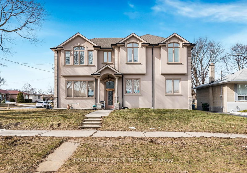 6 Griggsden Ave, Toronto, M9P 2Z5 | Image 2