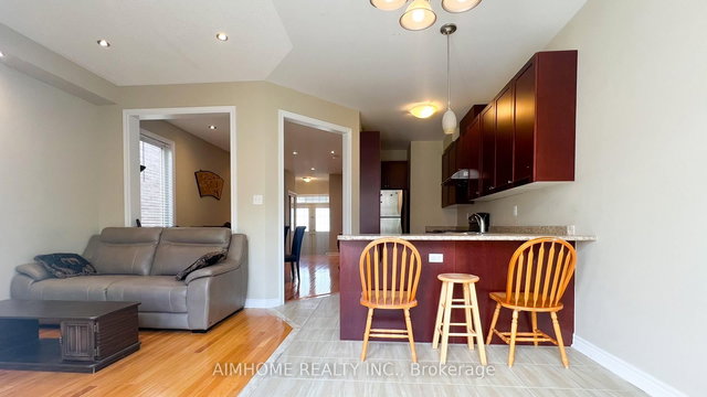 4439 Centretown Way
