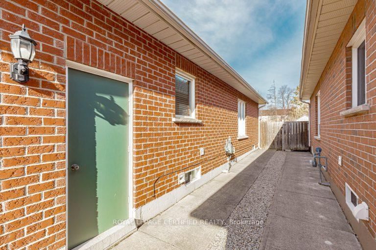 711 Poplar Milton,ON L9T 5X2 — Photo 47