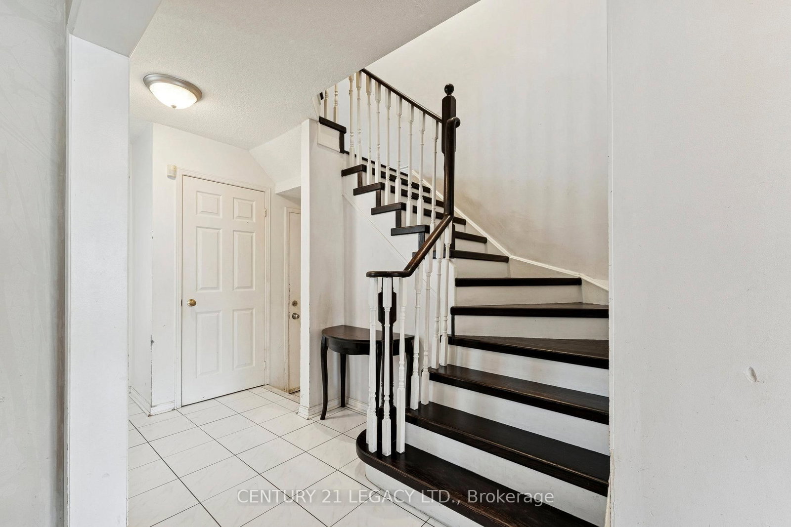 Semi-Detached House for sale at 71 Townley Crescent, Brampton, Ontario, L6Z 4T1 - Heart Lake West - MLS: W12870644