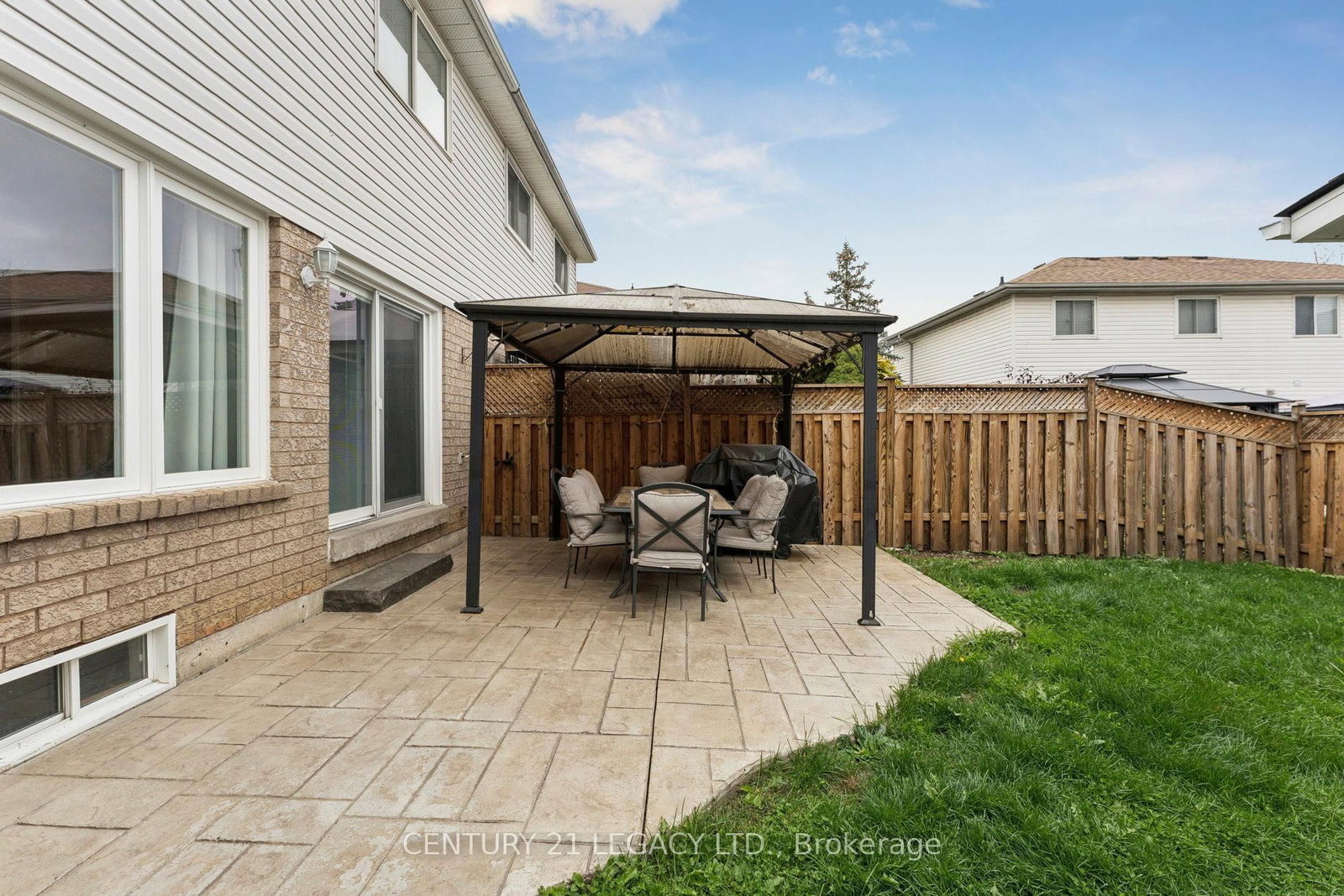 Semi-Detached House for sale at 71 Townley Crescent, Brampton, Ontario, L6Z 4T1 - Heart Lake West - MLS: W12870644