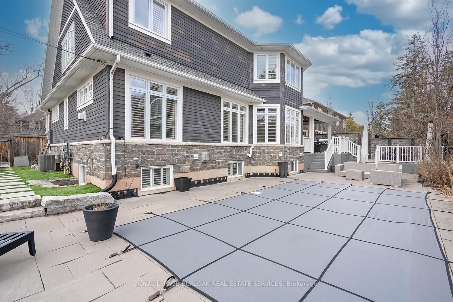 Detached House for sale at 234 Brookfield Avenue, Burlington, Ontario, L7N 1T8 - Roseland - MLS: W12870940