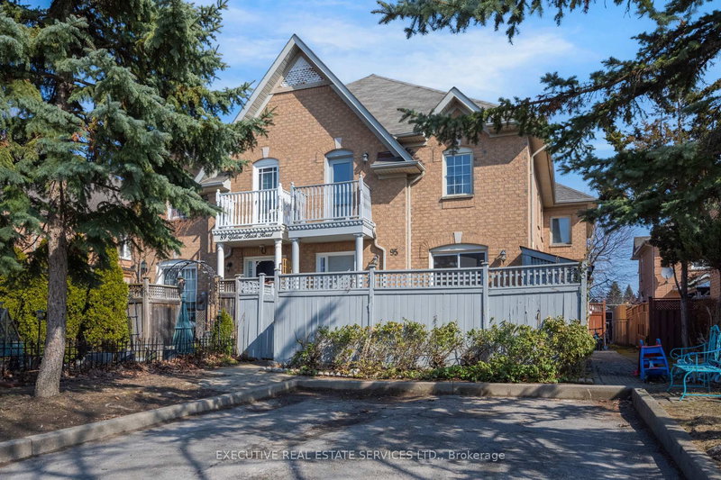 95 Yellow Brick Rd, Brampton, L6V 4K7 | Image 2
