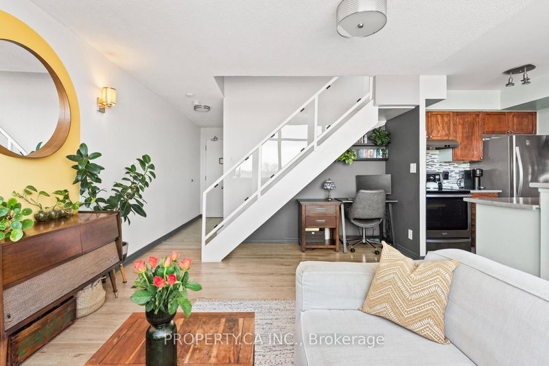 421 - 200 Manitoba St, Toronto, M8Y 3Y9 | Image 2