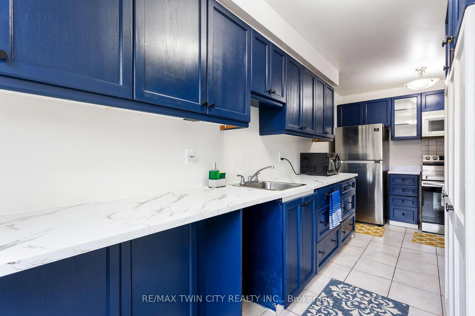 Townhouse for sale at 7 Eden Park Drive, Brampton, Ontario, L6T 3A5 - Southgate - MLS: W12871340