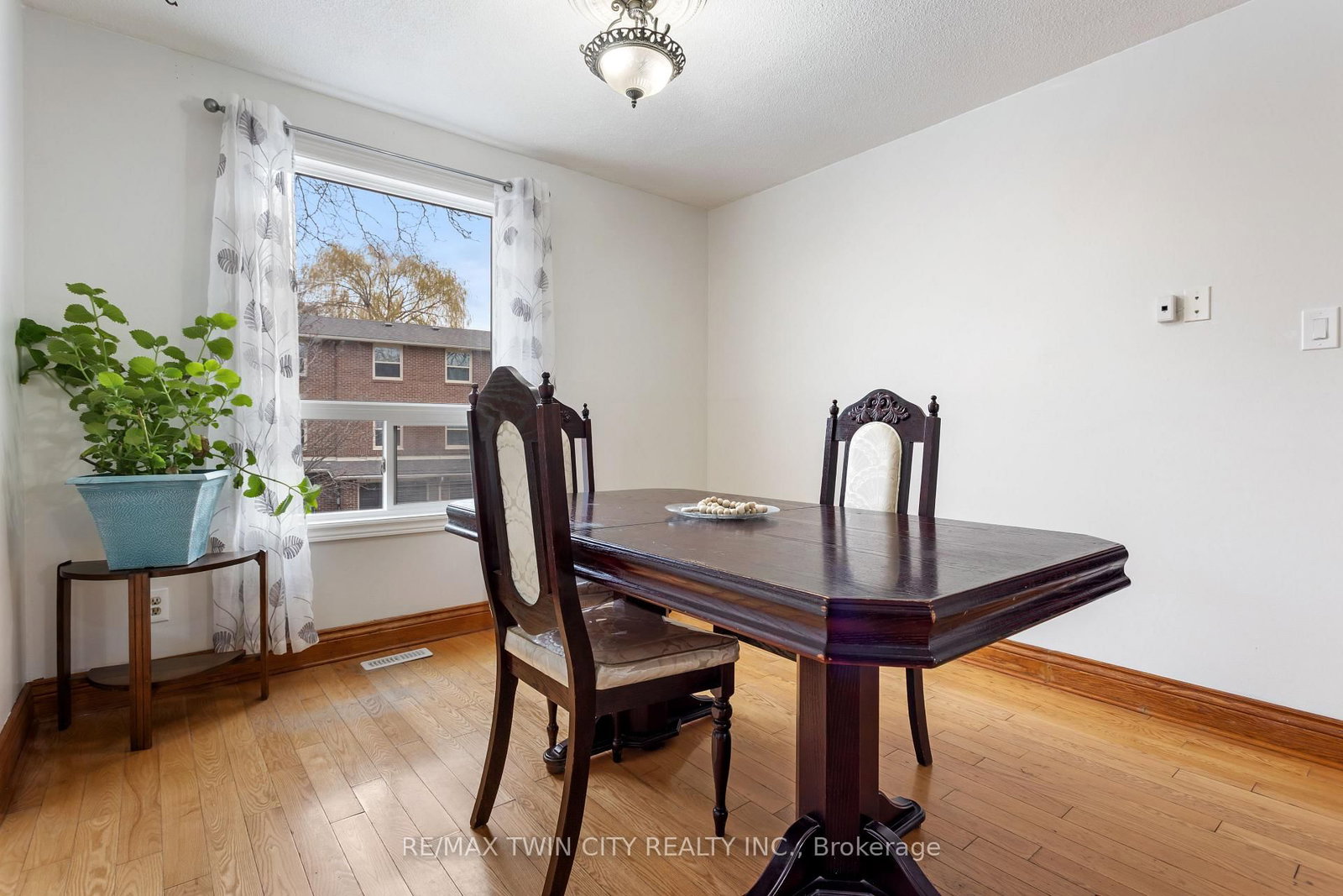 Townhouse for sale at 7 Eden Park Drive, Brampton, Ontario, L6T 3A5 - Southgate - MLS: W12871340