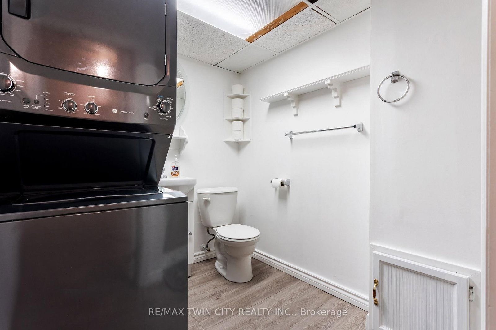 Townhouse for sale at 7 Eden Park Drive, Brampton, Ontario, L6T 3A5 - Southgate - MLS: W12871340