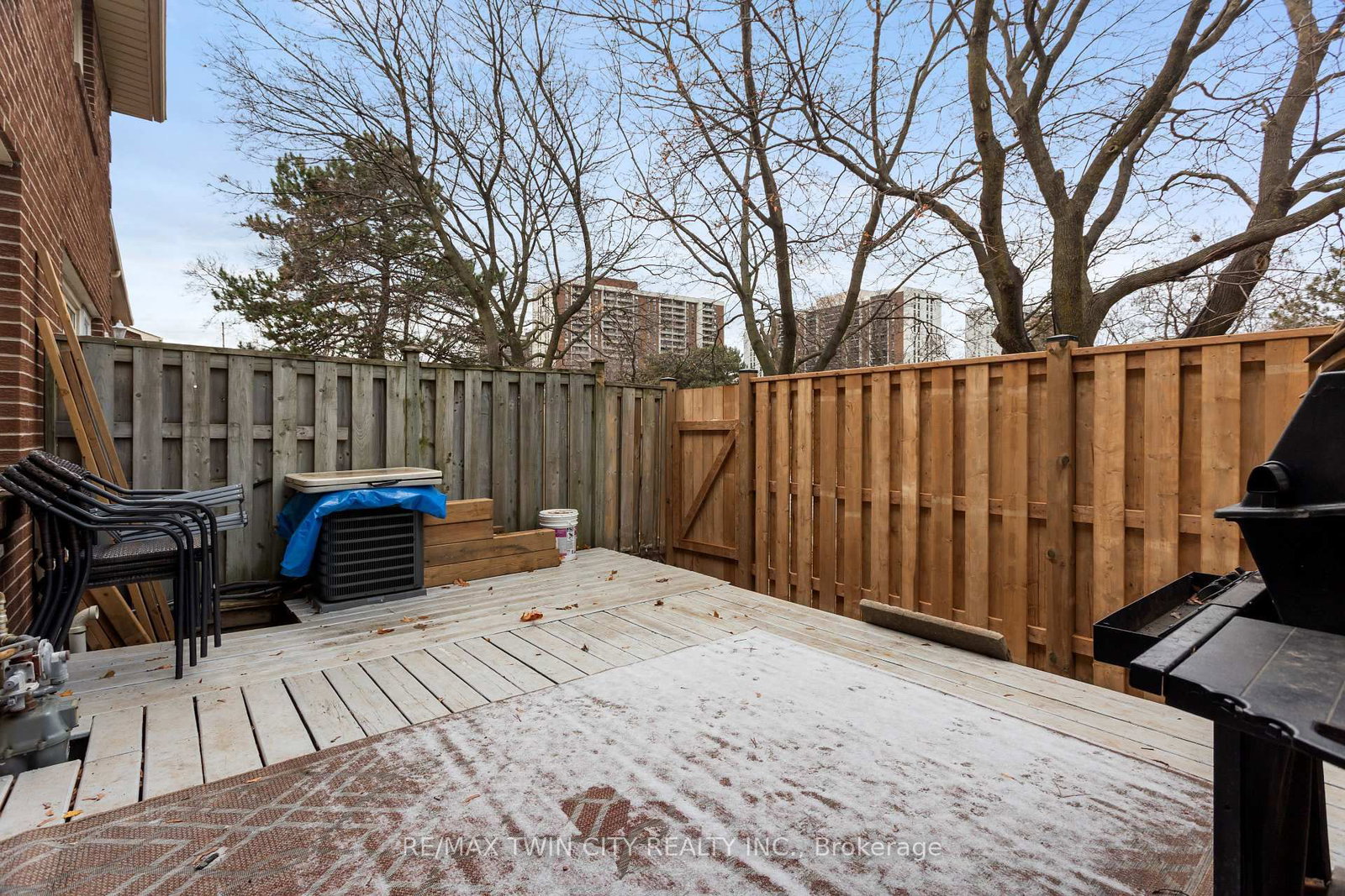 Townhouse for sale at 7 Eden Park Drive, Brampton, Ontario, L6T 3A5 - Southgate - MLS: W12871340