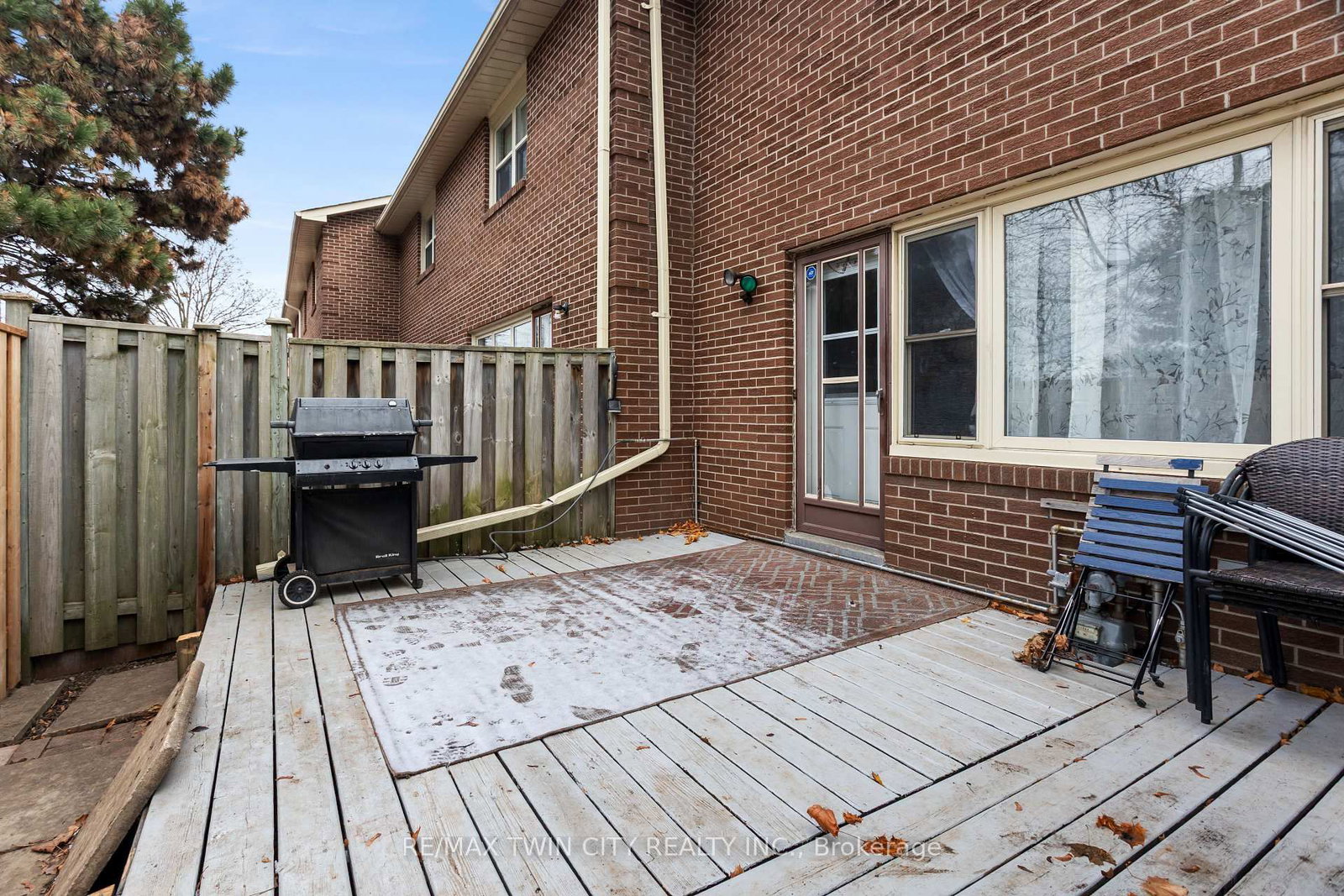 Townhouse for sale at 7 Eden Park Drive, Brampton, Ontario, L6T 3A5 - Southgate - MLS: W12871340