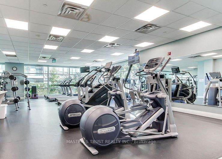 1025 - 165 Legion Rd N, Toronto, M8Y 0B3 | Image 3