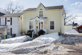 15 Elizabeth Street N